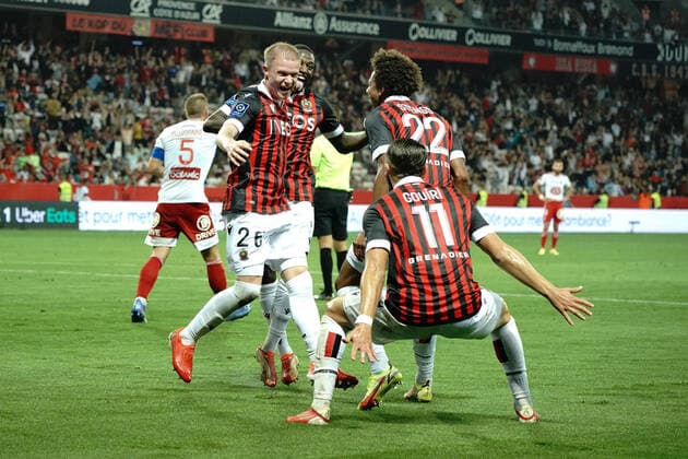 Joie - Melvin Bard (OGC Nice) - Calvin Stengs (OGC Nice) - Hassane Kamara (OGC Nice) - Amine Gouiri (OGC Nice) FOOTBALL : OGC Nice vs Brest - Ligue 1 Uber Eats - Nice - 02 10 2021 NorbertScanella Panoramic 
