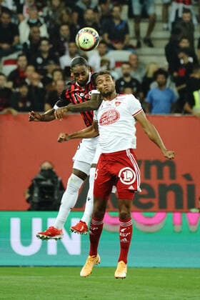 Pablo Rosario (OGC Nice) - Steve Mounie (Brest) FOOTBALL : OGC Nice vs Brest - Ligue 1 Uber Eats - Nice - 02 10 2021 NorbertScanella Panoramic 