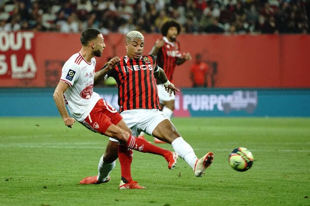 Mario Lemina (OGC Nice) - Haris Belkebla (Brest) FOOTBALL : OGC Nice vs Brest - Ligue 1 Uber Eats - Nice - 02 10 2021 NorbertScanella Panoramic 