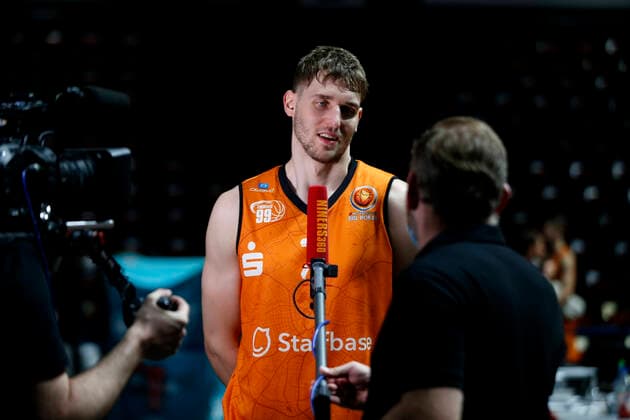 02.10.2021, easyCredit Basketball Bundesliga, Magentasport BBL Pokal, Saison 2020 2021, Herren, Chemnitz Niners - Ratiopharm Ulm Jonas Richter, Niners Chemnitz Chemnitz Messe Chemnitz Sachsen Germany