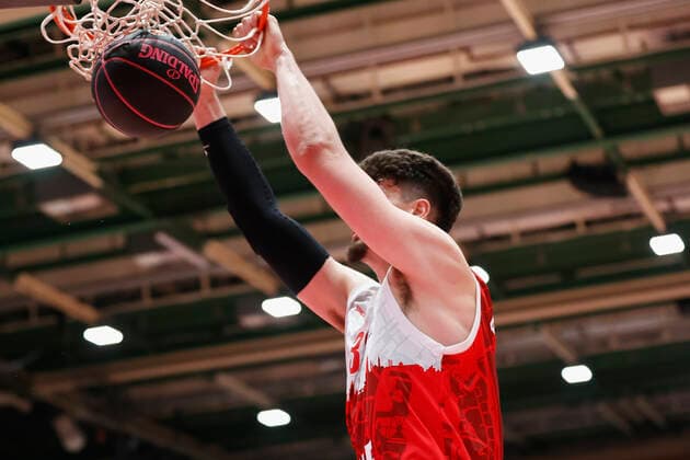 03.10.2021, Basketball, Magenta BBL Pokal, 2021, 2022, Achtelfinale, s.Oliver Wuerzburg - SYNTAINICS MBC, GER, Wuerzburg, s.Oliver Arena Bild: v. li. Nicolas Carvacho (s.Oliver Wuerzburg) Copyright: HMBxMedia xHeikoxBecker