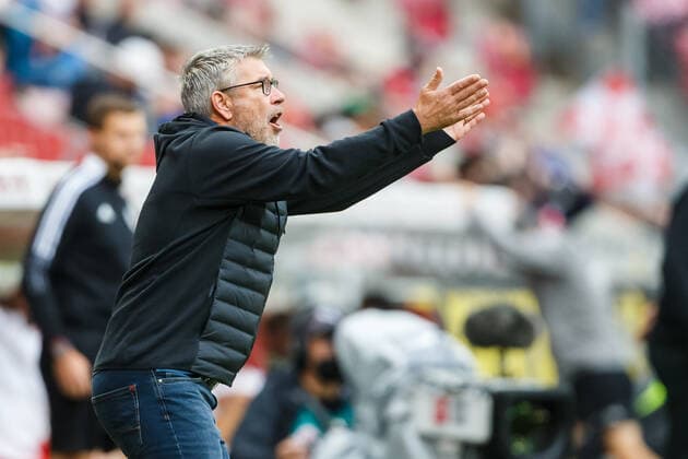 Urs Fischer (1.FC Union Berlin) an der Seitenlinie, FSV Mainz 05 vs FC Union Berlin, Fussball, 1. Bundesliga, 03.10.2021 FSV Mainz 05 vs FC Union Berlin, Fussball, 1. Bundesliga, 03.10.2021 Mainz Copyright: xNeisx Eibner-Pressefotox EP_ans