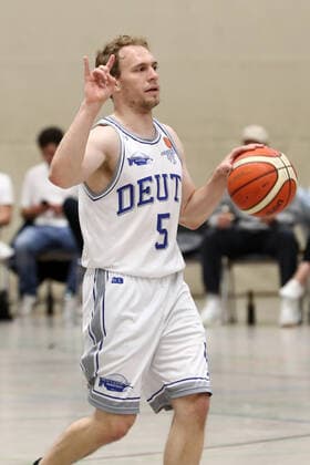 Deutzer TV vs. BSV Münsterland Baskets Wulfen, Basketball, Regionalliga, Patrick Reusch (Deutz), 03.10.2020, Bild: