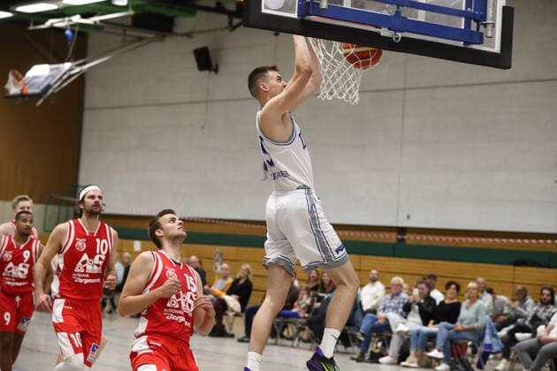 Deutzer TV vs. BSV Münsterland Baskets Wulfen, Basketball, Regionalliga, Julian Litera (Deutz), 03.10.2020, Bild: