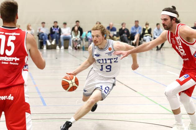 Deutzer TV vs. BSV Münsterland Baskets Wulfen, Basketball, Regionalliga, Mitte: Philipp Pfeifer (Deutz), 03.10.2020, Bild: