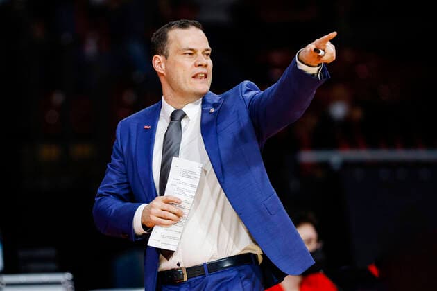 Headcoach Johan Roijakkers (Brose Bamberg) Pokal-Halbfinale FC Bayern München - Brose Bamberg - - easyCredit-BBL - magentaSPORT BBL Pokal - Basketball Saison 2021 22 - 03.10.2020 Audi Dome Foto: Daniel Löb author. Copyright: DanielxLöb