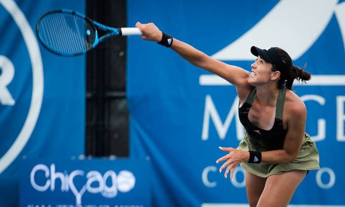 Mandatory Credit: Photo by Rob Prange Shutterstock (12471262n) Garbine Muguruza of Spain in action during the final of the 2021 Chicago Fall Tennis Classic WTA, Tennis Damen 500 tennis tournament Chicago Fall Tennis Classic 2021, Tennis, Chicago, USA - 03 Oct 2021 Chicago Fall Tennis Classic 2021, Tennis, Chicago, USA - 03 Oct 2021  Copyright: xRobxPrange Shutterstockx 12471262n