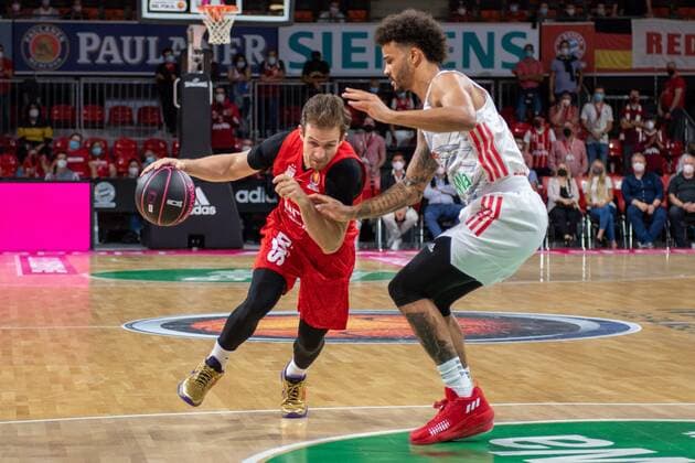 Frankie Ferrari 1 (Brose Bamberg), FC Bayern Basketball vs. Brose Bamberg, easyCredit BBL, 03.10.2021 Muenchen Bayern Deutschland