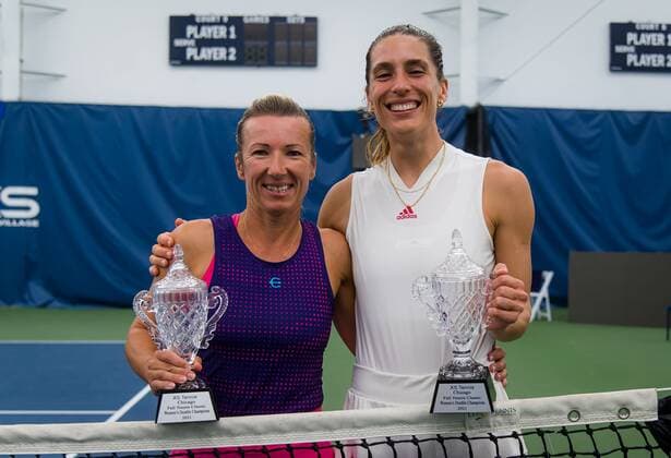 Mandatory Credit: Photo by Rob Prange Shutterstock (12471262ag) Andrea Petkovic of Germany & Kveta Peschke of the Czech Republic with their trophies after winning the doubles final of the 2021 Chicago Fall Tennis Classic WTA, Tennis Damen 500 tennis tournament Chicago Fall Tennis Classic 2021, Tennis, Chicago, USA - 03 Oct 2021 Chicago Fall Tennis Classic 2021, Tennis, Chicago, USA - 03 Oct 2021  Copyright: xRobxPrange Shutterstockx 12471262ag