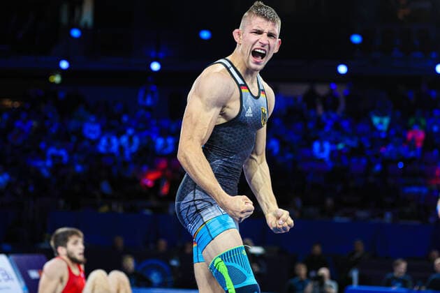 Bilder des Jahres 2021, Sport 10 Oktober Wrestling World Championships FS 57kg - Horst Justin Junior LEHR (GER) Oslo Norway *** Wrestling World Championships FS 57kg Horst Justin Junior LEHR GER Oslo Norway Copyright: xUnitedxWorldxWrestlingx xKadirxCaliskanx