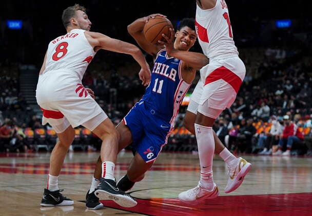 October 4, 2021, Toronto, on, Canada: Philadelphia 76ers guard Jaden Springer (11) gets blocked by Toronto Raptors guard Malachi Flynn (8) and Toronto Raptors guard David Johnson (13) during second half NBA, Basketball Herren, USA pre-season basketball action in Toronto on Monday, October 4, 2021. Canada News - October 4, 2021  - ZUMAc35_ 20211004_zaf_c35_080 Copyright: xNathanxDenettex