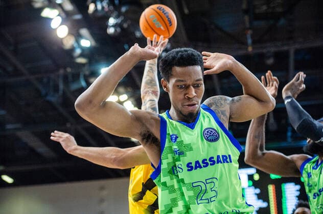 Tyus Battle (Dinamo Sassari 23) beim BCL-Spiel: MHP RIESEN Ludwigsburg - Dinamo Sassari am 05.10.2021 in Ludwigsburg (MHPArena) Deutschland Ludwigsburg. 05.10.21 Basketball , 05.10.2021, Ludwigsburg (Deutschland)