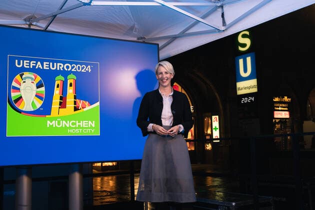 Präsentation des EM Host City Logo der Stadt München München Bayern Deutschland Copyright: xMaxxLudwigx-xmufkinnphotosx