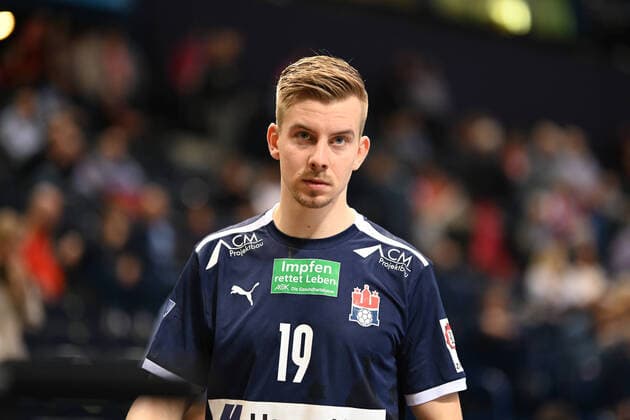 Handball I Herren I Saison 2021-2022 I DHB-Pokal I 2. Runde I HSV Hamburg - Fuechse Berlin I 06.10.2021 Jonas Gertges ( 19, Handball Verein Hamburg e.V.) Hamburg Barclaycard Arena Hamburg Deutschland *** Handball I Men I Season 2021 2022 I DHB Cup I 2 Round I HSV Hamburg Fuechse Berlin I 06 10 2021 Jonas Gertges 19, Handball Sport Verein Hamburg e V Hamburg Barclaycard Arena Hamburg Germany Copyright: xLobeca Schlikisx