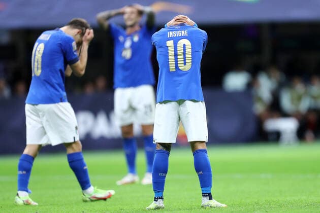 Sport Bilder des Tages Italy - Spain Lorenzo Insigne of Italy looks dejected during the Uefa Nations League semi-final match between Italy and Spain at Stadio Giuseppe Meazza on October 6, 2021 in Milan, Italy . Milano Stadio Giuseppe Meazza Italy Copyright: xMarcoxCanonierox
