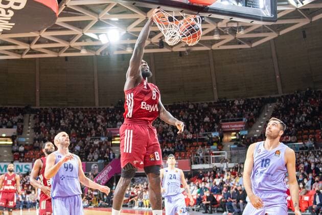 Nick Calathes 99 FC Barcelona, Barca , Othello Hunter 8 (FC Bayern), Pierre Oriola 18 (FC Barcelona Barca), FC Bayern Basketball vs. FC Barcelona, EuroLeague, 07.10.2021 Muenchen Bayern Deutschland