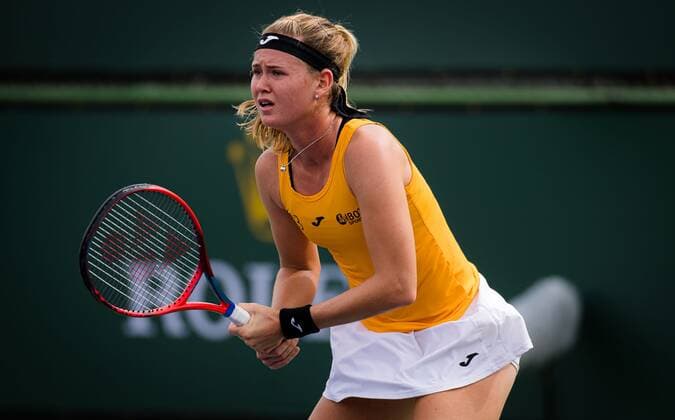 Mandatory Credit: Photo by Rob Prange Shutterstock (12524628ac) Marie Bouzkova of the Czech Republic in action during the first round of the 2021 BNP Paribas Open WTA, Tennis Damen 1000 tennis tournament BNP Paribas Open, Tennis, Day 2, Indian Wells Tennis Garden, California, USA - 07 Oct 2021 BNP Paribas Open, Tennis, Day 2, Indian Wells Tennis Garden, California, USA - 07 Oct 2021 Copyright: xRobxPrange Shutterstockx 12524628ac