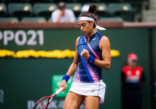 Mandatory Credit: Photo by Rob Prange Shutterstock (12524628ft) Caroline Garcia of France in action during the first round of the 2021 BNP Paribas Open WTA, Tennis Damen 1000 tennis tournament BNP Paribas Open, Tennis, Day 2, Indian Wells Tennis Garden, California, USA - 07 Oct 2021 BNP Paribas Open, Tennis, Day 2, Indian Wells Tennis Garden, California, USA - 07 Oct 2021 Copyright: xRobxPrange Shutterstockx 12524628ft