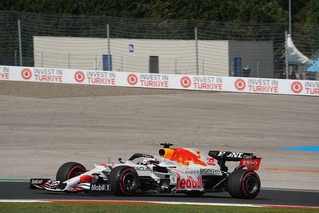 Formula 1 Turkish Grand Prix 2021 08.10.2021, Istanbul Park Circuit, Istanbul, Formula 1 Turkish Grand Prix 2021 ,im Bild Max Verstappen (NEL 33), Red Bull Racing Honda