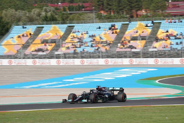 Formula 1 Turkish Grand Prix 2021 08.10.2021, Istanbul Park Circuit, Istanbul, Formula 1 Turkish Grand Prix 2021 ,im Bild Lewis Hamilton (GBR 44), Mercedes-AMG Petronas Formula One Team