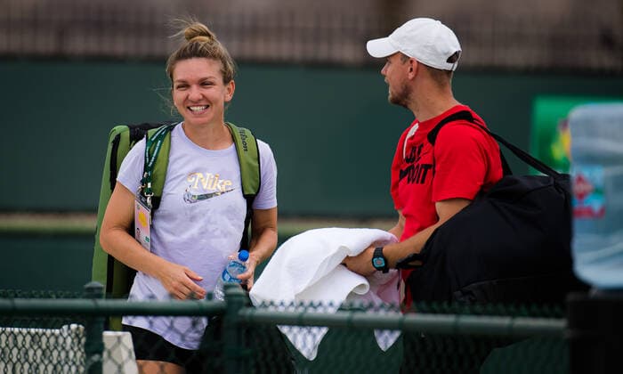 October 7, 2021, INDIAN WELS, UNITED STATES: Simona Halep of Romania during practice ahead of the 2021 BNP Paribas Open WTA, Tennis Damen 1000 tennis tournament INDIAN WELS UNITED STATES - ZUMAa181 20211007_zaa_a181_171 Copyright: xRobxPrangex