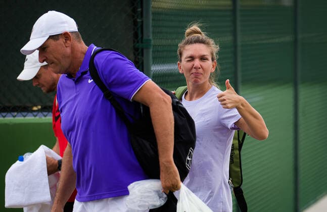 October 7, 2021, INDIAN WELS, UNITED STATES: Simona Halep of Romania during practice ahead of the 2021 BNP Paribas Open WTA, Tennis Damen 1000 tennis tournament INDIAN WELS UNITED STATES - ZUMAa181 20211007_zaa_a181_173 Copyright: xRobxPrangex