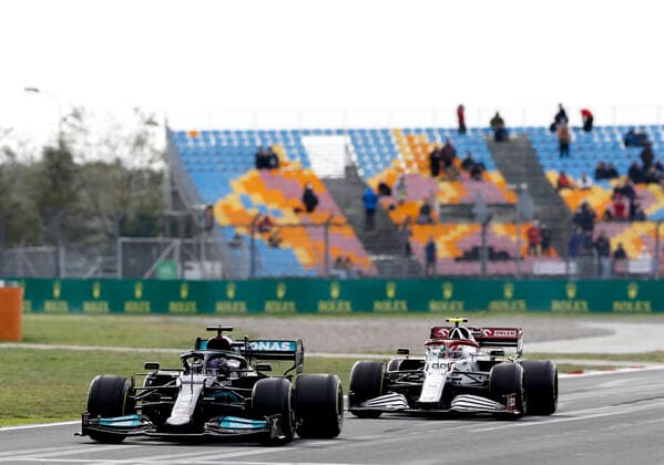 44 Lewis Hamilton (GBR, Mercedes-AMG Petronas F1 Team), 99 Antonio Giovinazzi (ITA, Alfa Romeo Racing ORLEN), F1 Grand Prix of Turkey at Intercity Istanbul Park on October 8, 2021 in Istanbul, Turkey. (Photo by HOCH ZWEI) Istanbul Turkey
