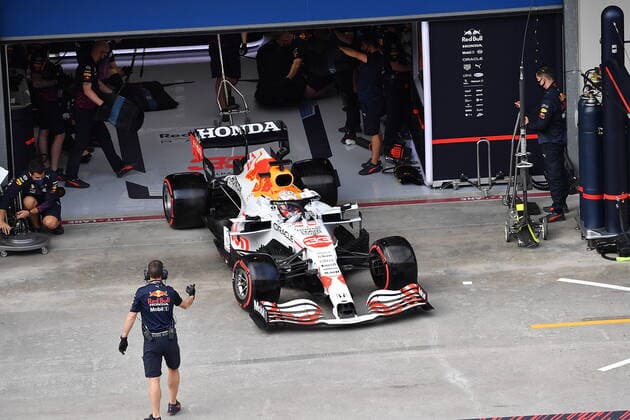 Formula 1 Turkish Grand Prix 2021 08.10.2021, Istanbul Park Circuit, Istanbul, Formula 1 Turkish Grand Prix 2021 ,im Bild Max Verstappen (NEL 33), Red Bull Racing Honda