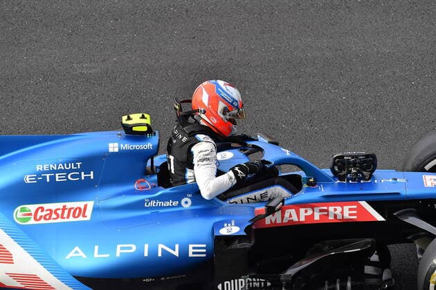 Formula 1 Turkish Grand Prix 2021 08.10.2021, Istanbul Park Circuit, Istanbul, Formula 1 Turkish Grand Prix 2021 ,im Bild Bei Startübungen von Esteban Ocon (FRA 31), Alpine F1 Team geht der Motor aus und das Fahrzeug muss von der Strat-Zielgeraden abgeschleppt werden.