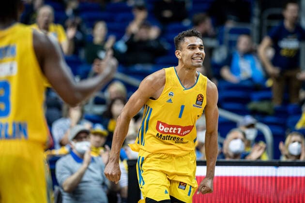 Basketball Berlin 08.10.2021 Saison 2021 2022 EuroLeague Regular Season Alba Berlin - LDLC ASVEL Villeurbanne Oscar Da Silva (Alba Berlin, No.01) Jubel