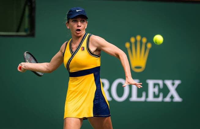 Sport Bilder des Tages Mandatory Credit: Photo by Rob Prange Shutterstock (12524630t) Simona Halep of Romania in action during the second round of the 2021 BNP Paribas Open WTA, Tennis Damen 1000 tennis tournament BNP Paribas Open, Tennis, Day 3, Indian Wells Tennis Garden, California, USA - 08 Oct 2021 BNP Paribas Open, Tennis, Day 3, Indian Wells Tennis Garden, California, USA - 08 Oct 2021 Copyright: xRobxPrange Shutterstockx 12524630t