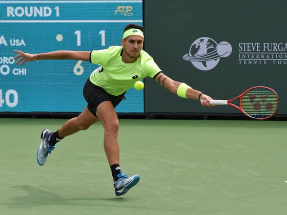 INDIAN WELLS, CA - OCTOBER 08: Alejandro Tabilo (CHI) stretching for a wide forehand during his men s singles match at the BNP Paribas Open on October 08, 2021, at the Indian Wells Tennis Garden in Indian Wells, CA. (Photo by Cynthia Lum Icon Sportswire) TENNIS: OCT 08 BNP Paribas Open Icon250211008478