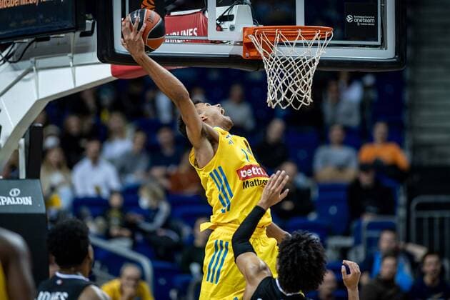 Basketball Berlin 08.10.2021 Saison 2021 2022 EuroLeague Regular Season Alba Berlin - LDLC ASVEL Villeurbanne Oscar Da Silva (Alba Berlin, No.01)