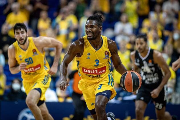 Basketball Berlin 08.10.2021 Saison 2021 2022 EuroLeague Regular Season Alba Berlin - LDLC ASVEL Villeurbanne Jaleen Smith (Alba Berlin, No.03)