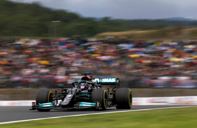 44 Lewis Hamilton (GBR, Mercedes-AMG Petronas F1 Team), F1 Grand Prix of Turkey at Intercity Istanbul Park on October 9, 2021 in Istanbul, Turkey. (Photo by HOCH ZWEI) Istanbul Turkey