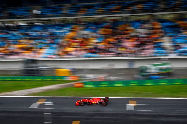 55 SAINZ Carlos (spa), Scuderia Ferrari SF21, action during the Formula 1 Rolex Turkish Grand Prix 2021, 16th round of the 2021 FIA Formula One World Championship, WM, Weltmeisterschaft from October 8 to 10, 2021 on the Istanbul Park, in Tuzla, Turkey - F1 - TURKISH GRAND PRIX 2021 DPPI Panoramic  00121033__B2_9241