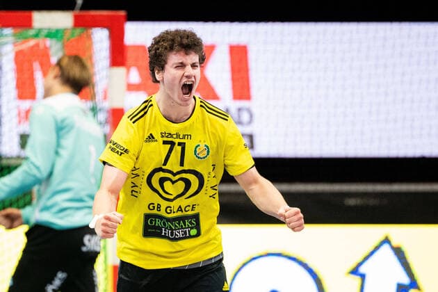 211009 Sävehofs Elias Ellefsen Ã Skipagotu jublar under handbollsmatchen i Handbollsligan mellan Sävehof och Alingsas den 9 oktober 2021 i Partille. Copyright: CARLxSANDIN BB211009CS022