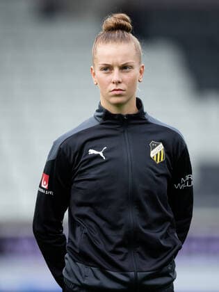 211009 Häckens Dilja Yr Zomers innan fotbollsmatchen i Damallsvenskan mellan Häcken och Vittsjö den 9 oktober 2021 i Göteborg. Copyright: MICHAELxERICHSEN BB211009MI058