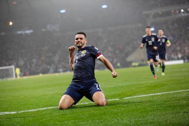 Scotland v Israel FIFA World Cup, WM, Weltmeisterschaft, Fussball Qualifier 09-10-2021. GOAL 1-1 Scotland?s John McGinn scores a goal 1-1 and celebrates, celebration during the FIFA World Cup Qualifier match between Scotland and Israel at Hampden Park, Glasgow, United Kingdom on 9 October 2021. Glasgow Hampden Park Scotland United Kingdom Editorial use only , Copyright: xStephenxDobsonx PSI-13805-0008