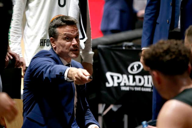 09.10.2021, easyCredit Basketball Bundesliga, BBL, Saison 2021 2022, Herren, Chemnitz Niners - Medi Bayreuth Raoul Korner (Head-Coach), Medi Bayreuth Chemnitz Messe Chemnitz Sachsen Germany