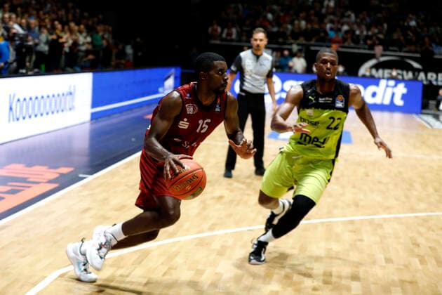 09.10.2021, easyCredit Basketball Bundesliga, BBL, Saison 2021 2022, Herren, Chemnitz Niners - Medi Bayreuth Frantz Massenat, Niners Chemnitz Chemnitz Messe Chemnitz Sachsen Germany