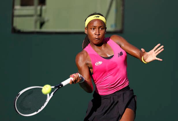 October 09, 2021 Cori Coco Gauff returns a shot against Caroline Garcia of France during the 2021 BNP Paribas Open at Indian Wells Tennis Garden in Indian Wells, California. Mandatory Photo Credit : CSM Indian Wells United States of America - ZUMAc04_ 20211009_zaf_c04_490 Copyright: xCharlesxBausx