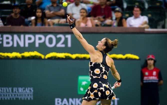 Mandatory Credit: Photo by Rob Prange Shutterstock (12524631dj) Maria Sakkari of Greece in action during the second round at the 2021 BNP Paribas Open WTA, Tennis Damen 1000 tennis tournament BNP Paribas Open, Tennis, Day 4, Indian Wells Tennis Garden, California, USA - 09 Oct 2021 BNP Paribas Open, Tennis, Day 4, Indian Wells Tennis Garden, California, USA - 09 Oct 2021  Copyright: xRobxPrange Shutterstockx 12524631dj