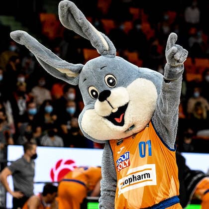GER, BBL, ratiopharm ulm vs Brose Bamberg 09.10.2021, ratiopharm arena, Neu-Ulm, GER, BBL, ratiopharm ulm vs Brose Bamberg, im Bild das Ulmer Maskotchen Spass