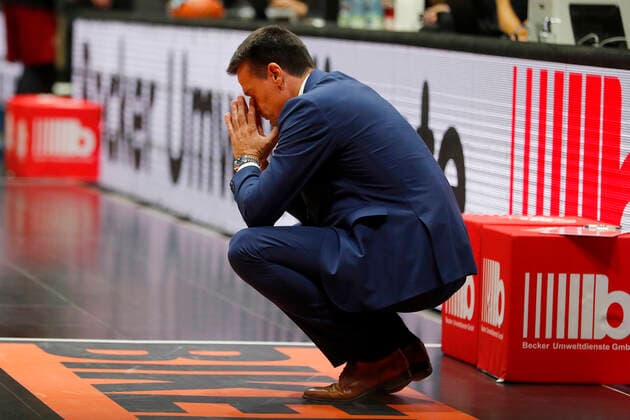 3. Spieltag der easyCredit BBL Basketball Bundesliga in der Messe Chemnitz Saison 2021-2022 NINERS Chemnitz gegen Medi Bayreuth Raoul Korner (Medi Bayreuth) Trainer