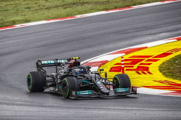 77 BOTTAS Valtteri (fin), Mercedes AMG F1 GP W12 E Performance, action during the Formula 1 Rolex Turkish Grand Prix 2021, 16th round of the 2021 FIA Formula One World Championship, WM, Weltmeisterschaft from October 8 to 10, 2021 on the Istanbul Park, in Tuzla, Turkey - F1 - TURKISH GRAND PRIX 2021 - RACE DPPI Panoramic  _B2_0093