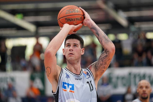 GER, Basketball, Bundesliga, Maenner, 2021 2022, 3. Spieltag, Syntainics MBC - HARKO Merlins Crailsheim, 10.10.2021, Bogdan Radosavljevic (Crailsheim, 15). GER, Basketball, Bundesliga, Maenner, 2021 2022, 3. Spieltag, Syntainics MBC - HARKO Merlins Crailsheim, 10.10.2021,