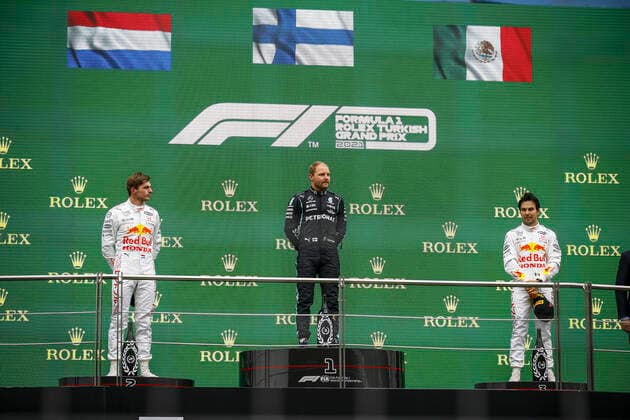 33 Max Verstappen (NED, Red Bull Racing), 77 Valtteri Bottas (FIN, Mercedes-AMG Petronas F1 Team), 11 Sergio Perez (MEX, Red Bull Racing), F1 Grand Prix of Turkey at Intercity Istanbul Park on October 10, 2021 in Istanbul, Turkey. (Photo by HOCH ZWEI) Istanbul Turkey