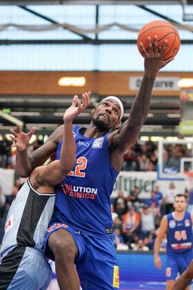 GER, Basketball, Bundesliga, Maenner, 2021 2022, 3. Spieltag, Syntainics MBC - HARKO Merlins Crailsheim, 10.10.2021, Chris Coffey (MBC, 22). GER, Basketball, Bundesliga, Maenner, 2021 2022, 3. Spieltag, Syntainics MBC - HARKO Merlins Crailsheim, 10.10.2021,