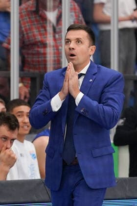 Sport Bilder des Tages GER, Basketball, Bundesliga, Maenner, 2021 2022, 3. Spieltag, Syntainics MBC - HARKO Merlins Crailsheim, 10.10.2021, Headcoach Igor Jovovic (MBC). GER, Basketball, Bundesliga, Maenner, 2021 2022, 3. Spieltag, Syntainics MBC - HARKO Merlins Crailsheim, 10.10.2021,
